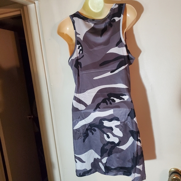 Women's Camouflage Print Sleeveless D - Picture 3 of 6